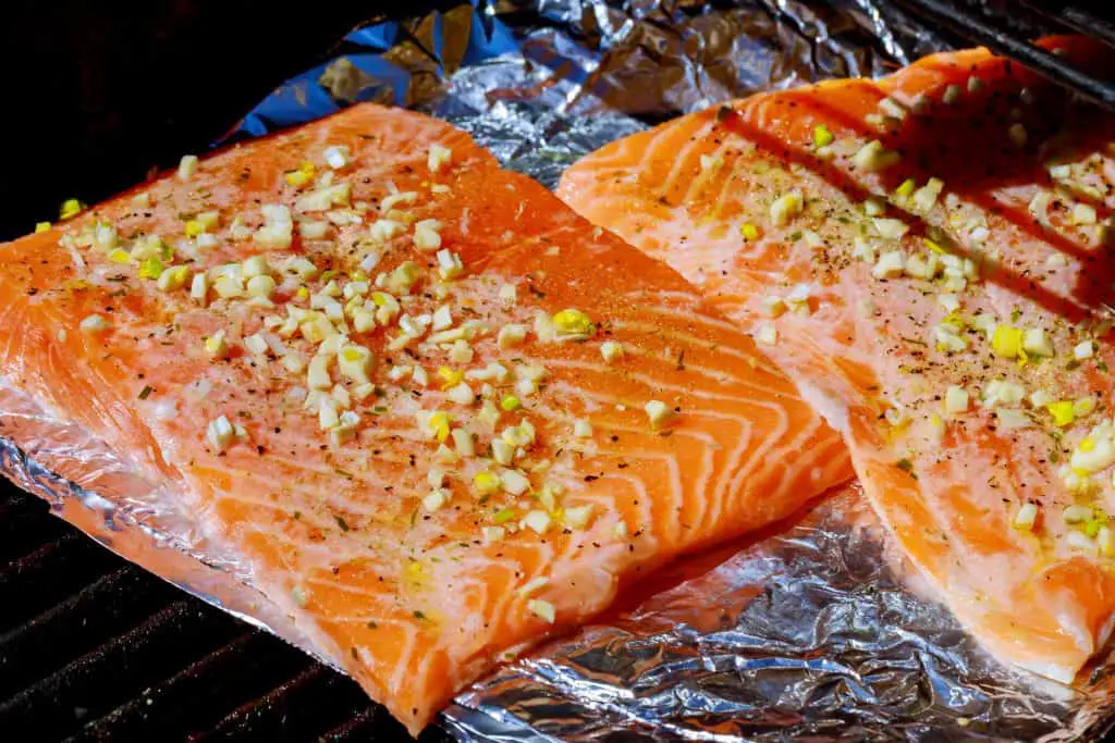 How To Smoke Meat On A Gas Grill 7 Bbq Smoked Salmon On Foil