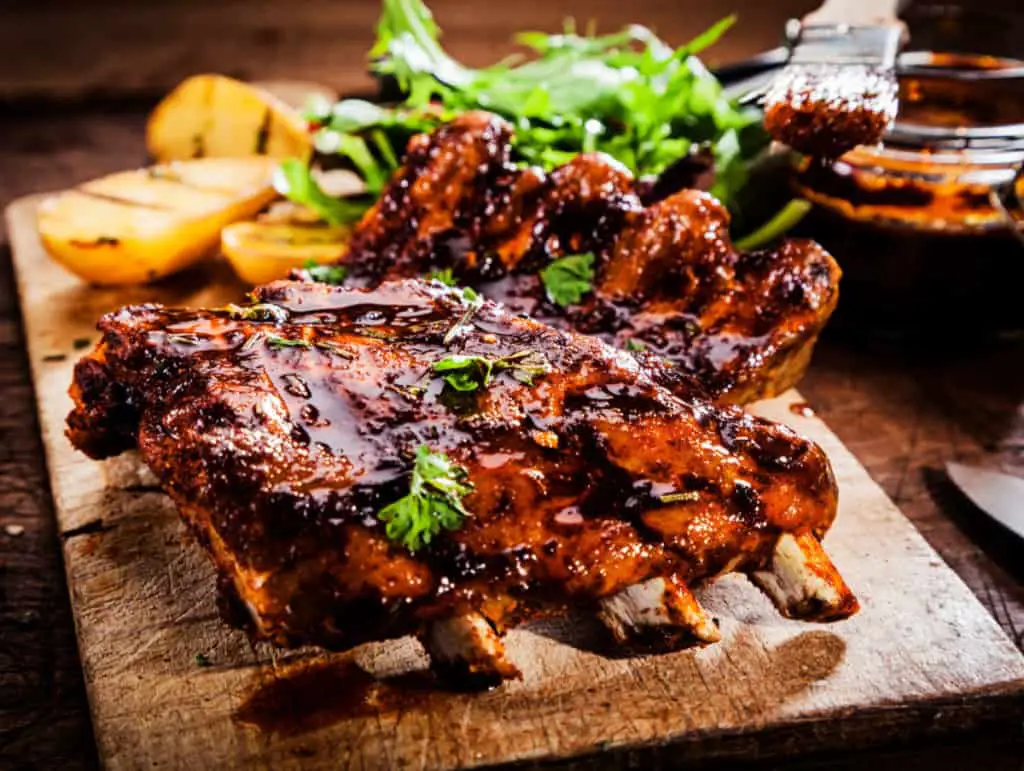 What is the Best Way to Smoke Ribs in an Electric Smoker? 1 27054584 M
